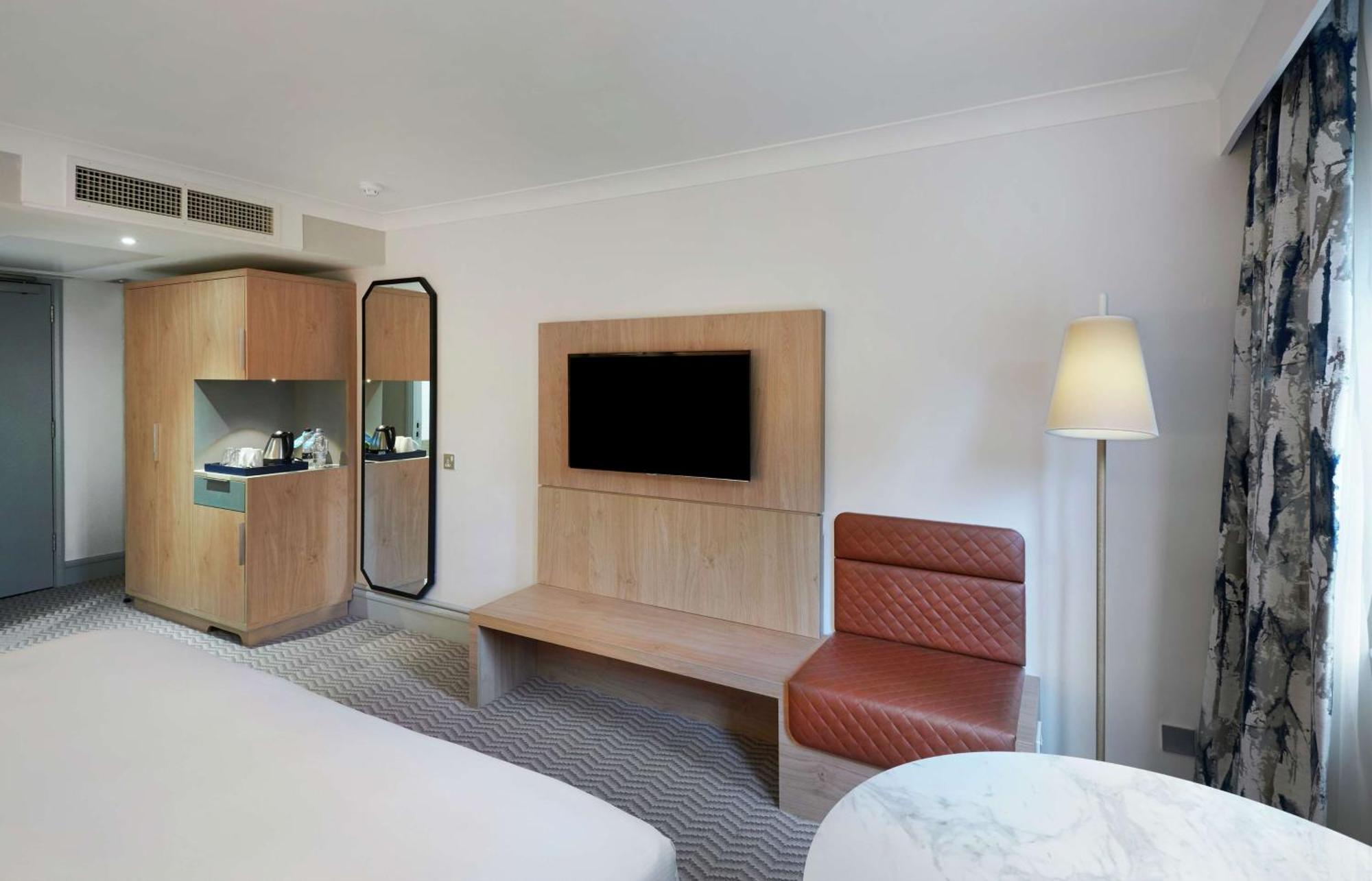 מלון Hilton Cobham מראה חיצוני תמונה