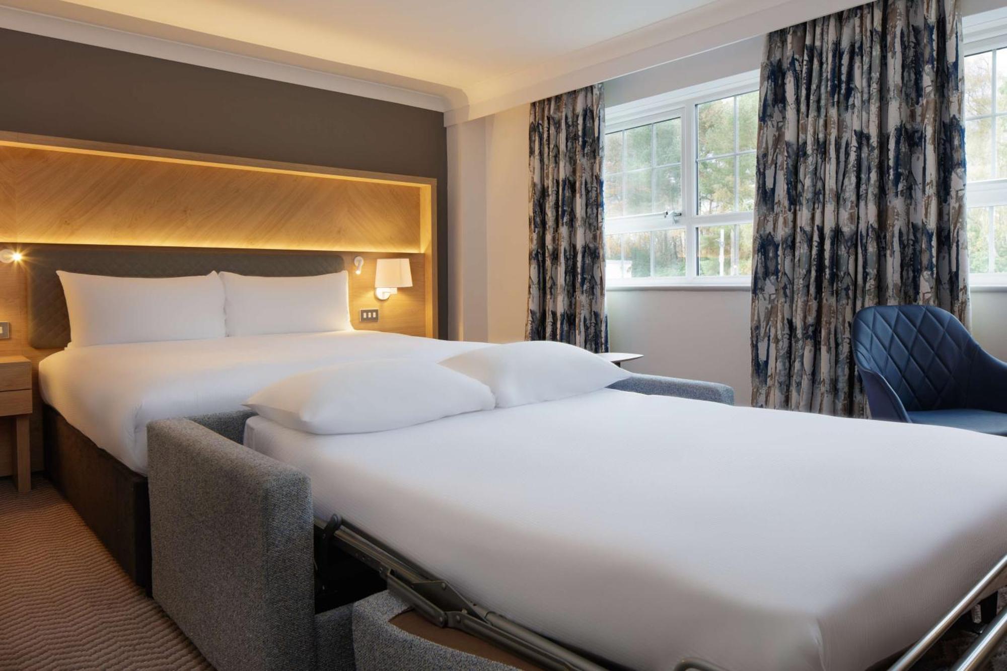 מלון Hilton Cobham מראה חיצוני תמונה